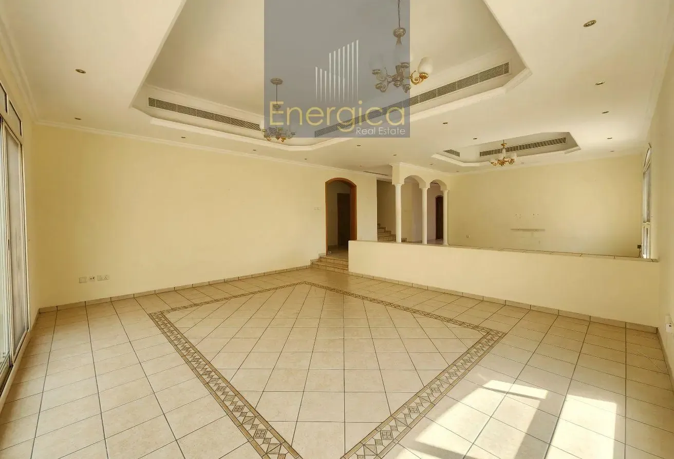 Spacious 4BR Villa | Shared Pool | Garden