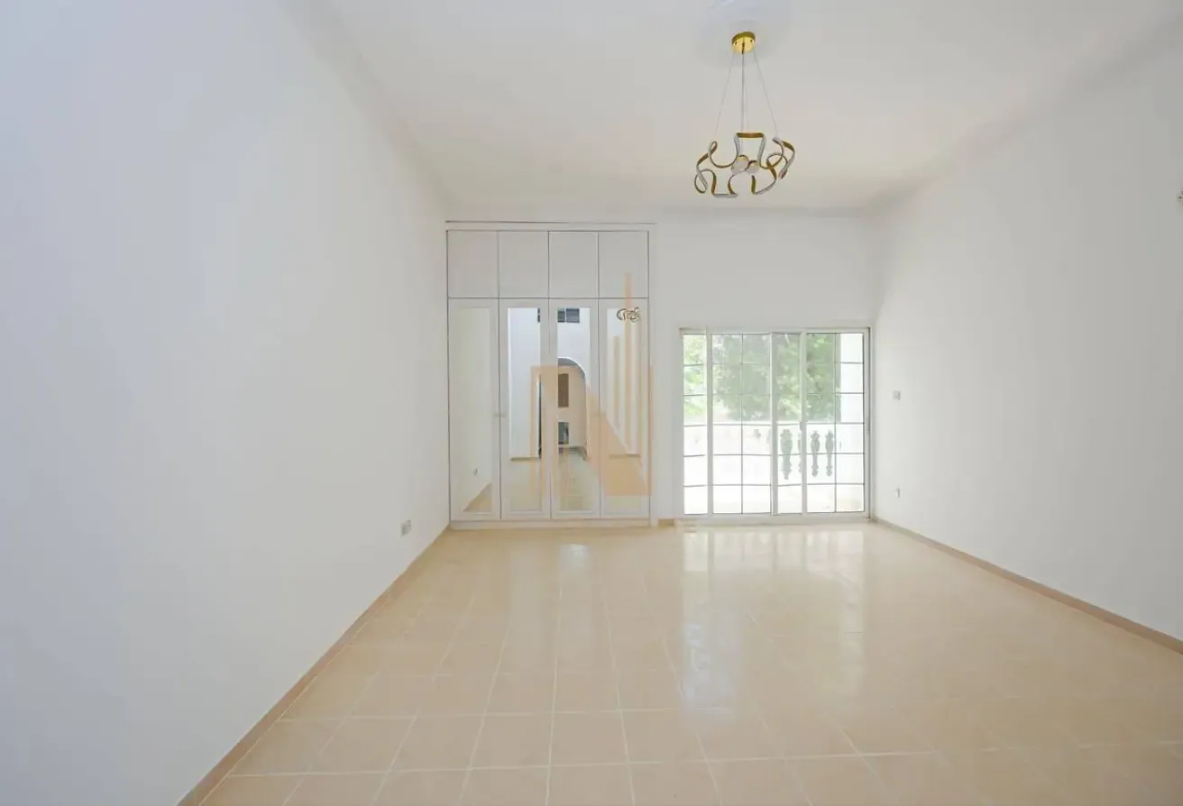 Spacious I Close to Safa Park I Multiple Options