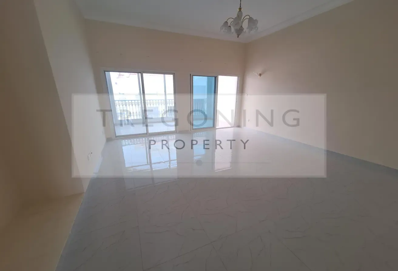 Super 4 bed compound villa with pool and PADEL