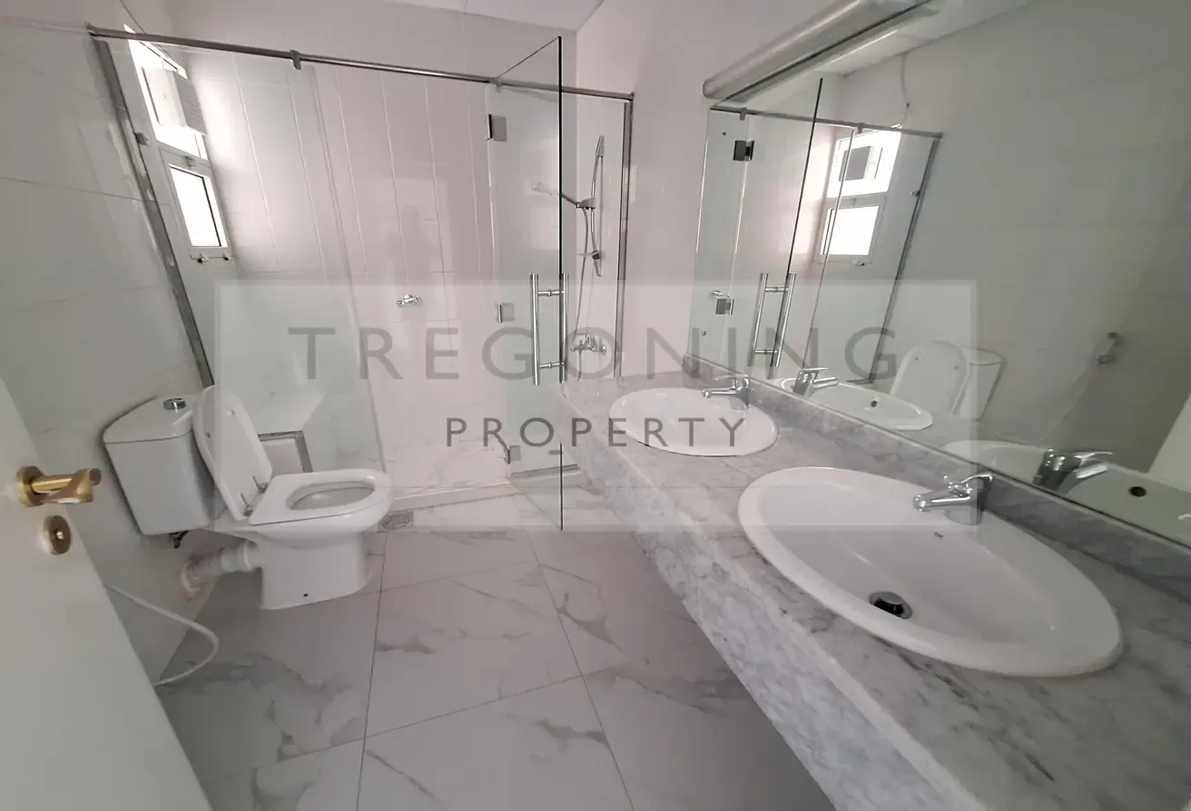 Super 4 bed compound villa with pool and PADEL