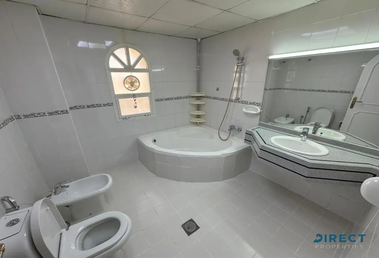 Private Pool | Stunning Villa | Vacant Now