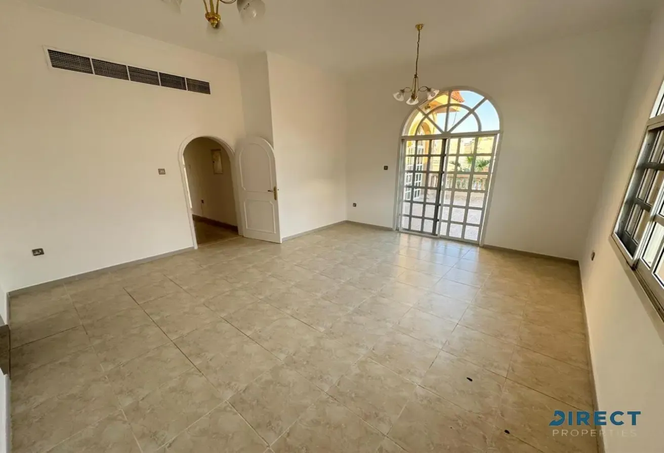 Private Pool | Stunning Villa | Vacant Now