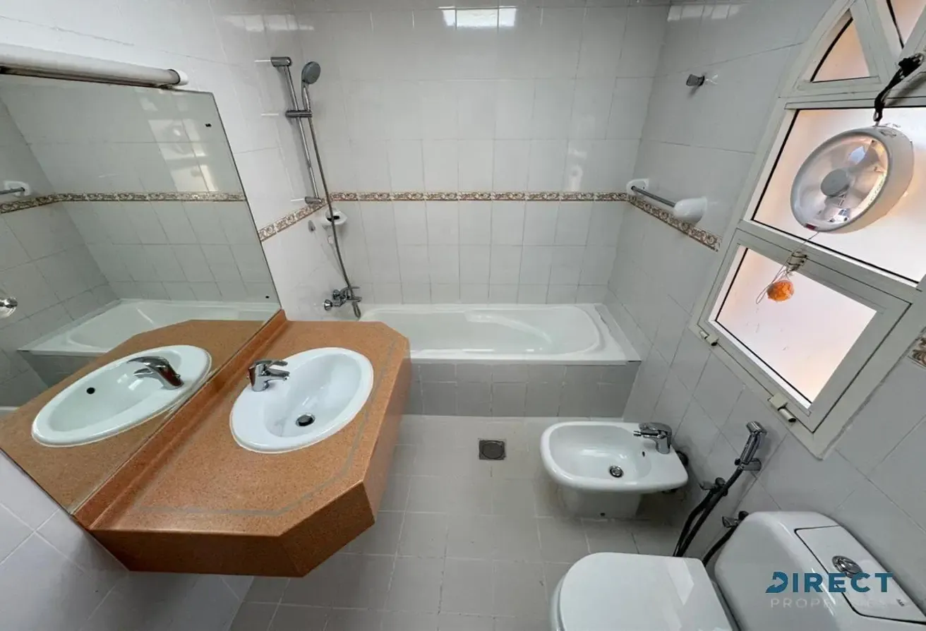 Private Pool | Stunning Villa | Vacant Now