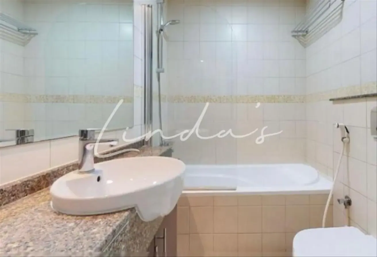 Marina View | Unfurnished |Central marina location