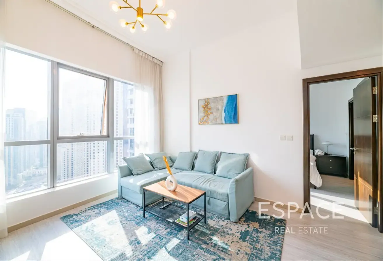 Fully Furnished | Upgraded | Vacant now