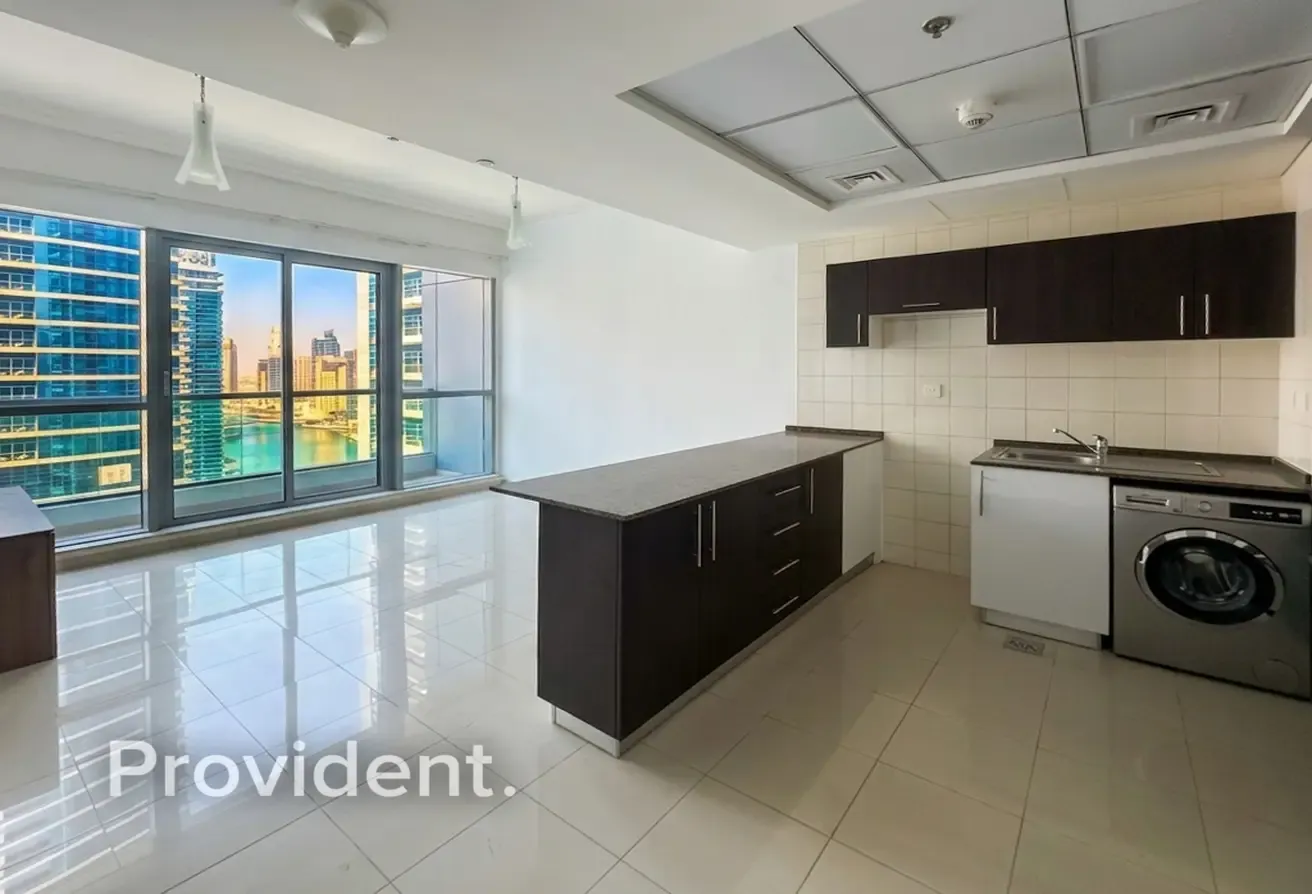 Vacant 1  BR | Canal View | Prime Marina Location