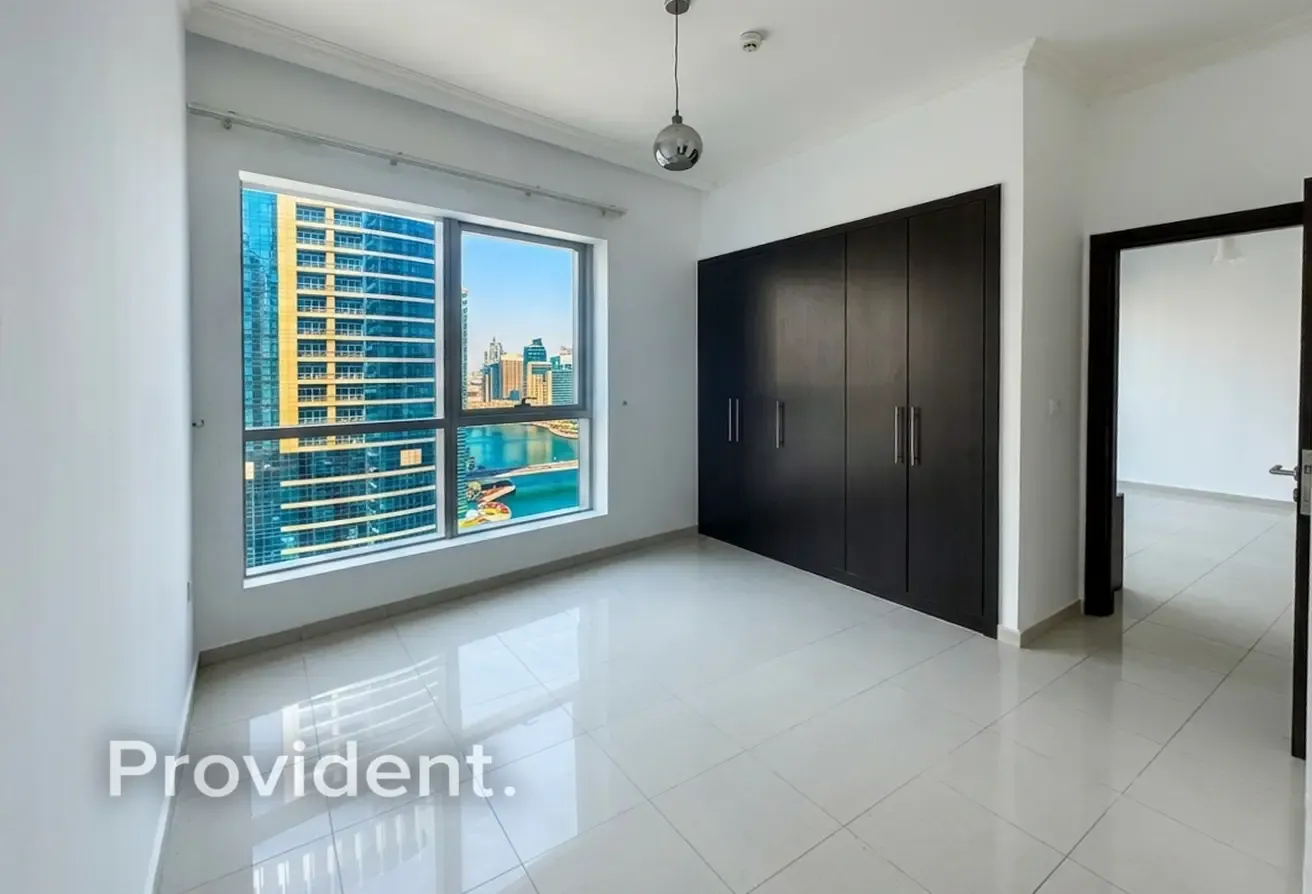 Vacant 1  BR | Canal View | Prime Marina Location
