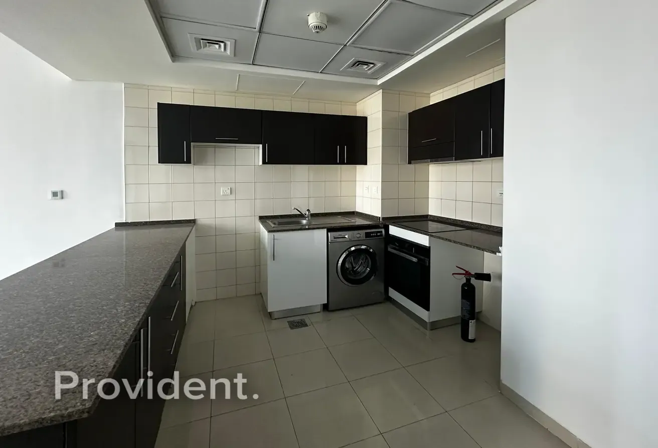 Vacant 1  BR | Canal View | Prime Marina Location