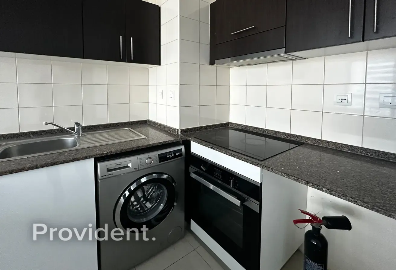 Vacant 1  BR | Canal View | Prime Marina Location