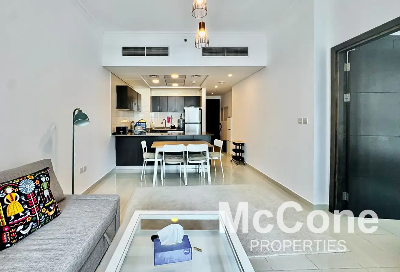 Vacant | Spacious Layout | Flexible Cheques