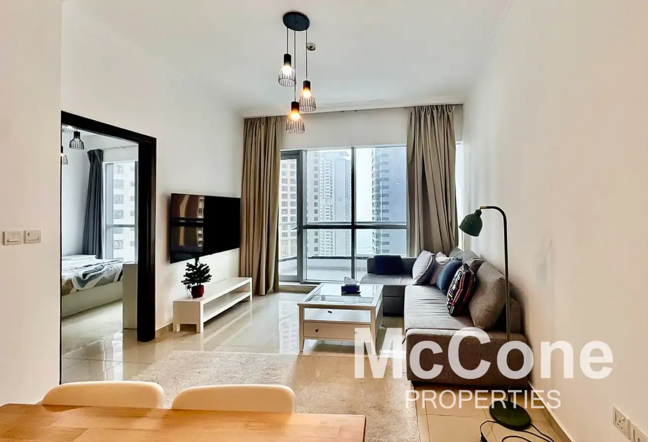 Vacant | Spacious Layout | Flexible Cheques