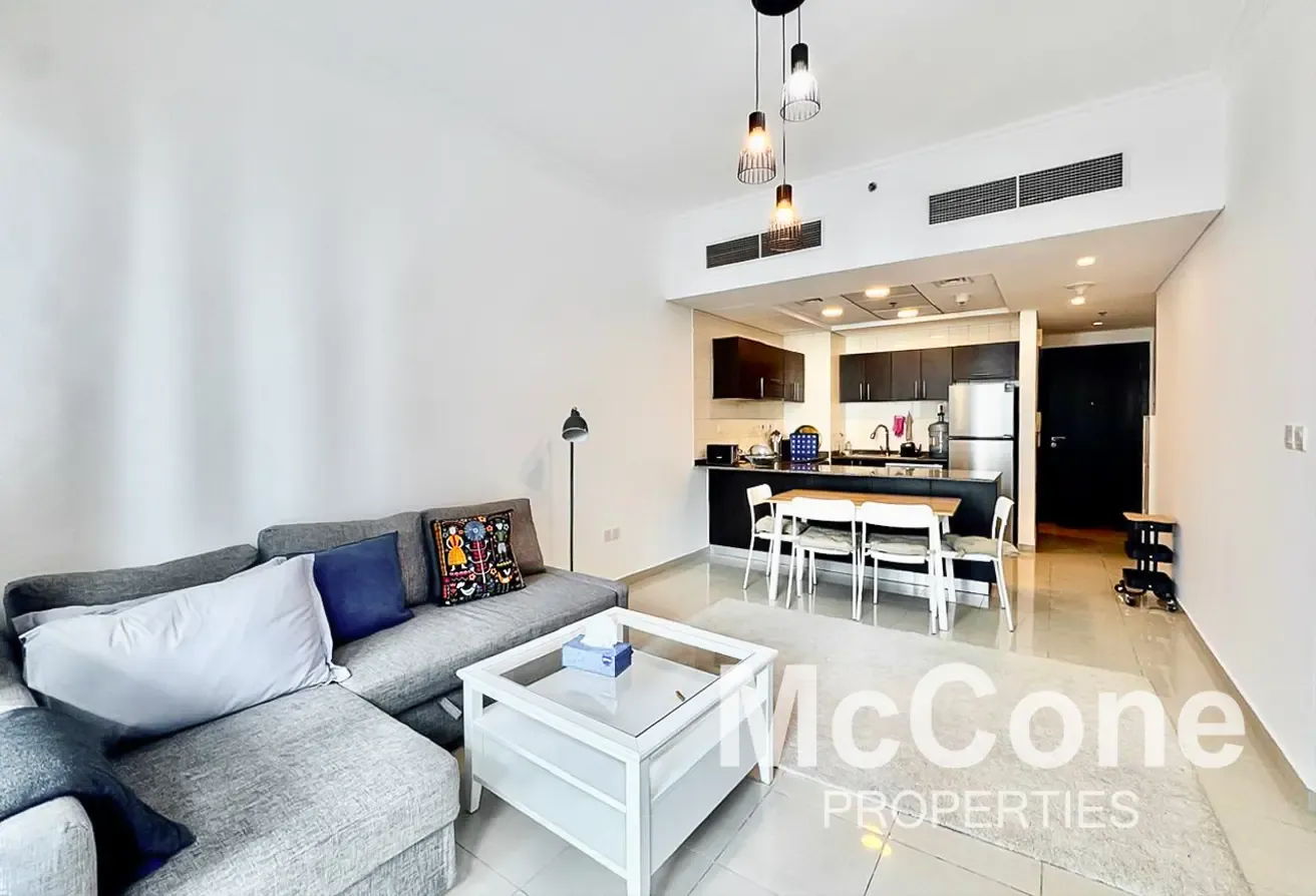 Vacant | Spacious Layout | Flexible Cheques