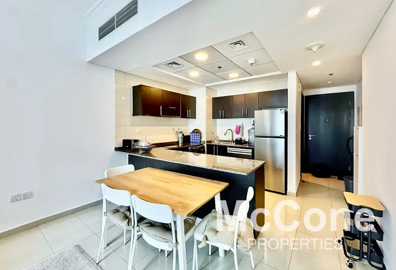 Vacant | Spacious Layout | Flexible Cheques