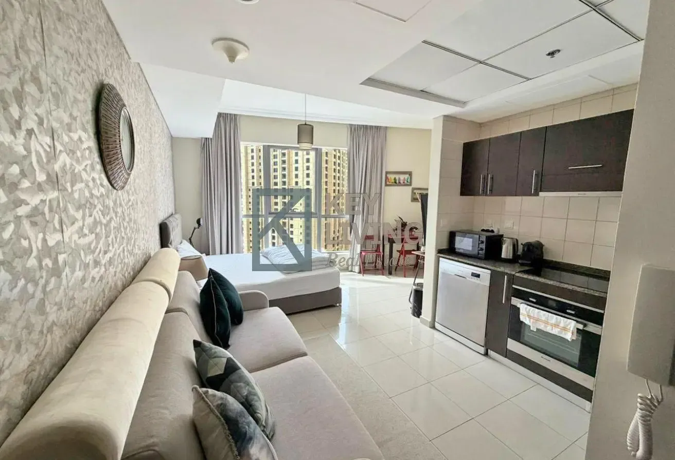 Fully Furnished High Floor | Marina View | Vacant