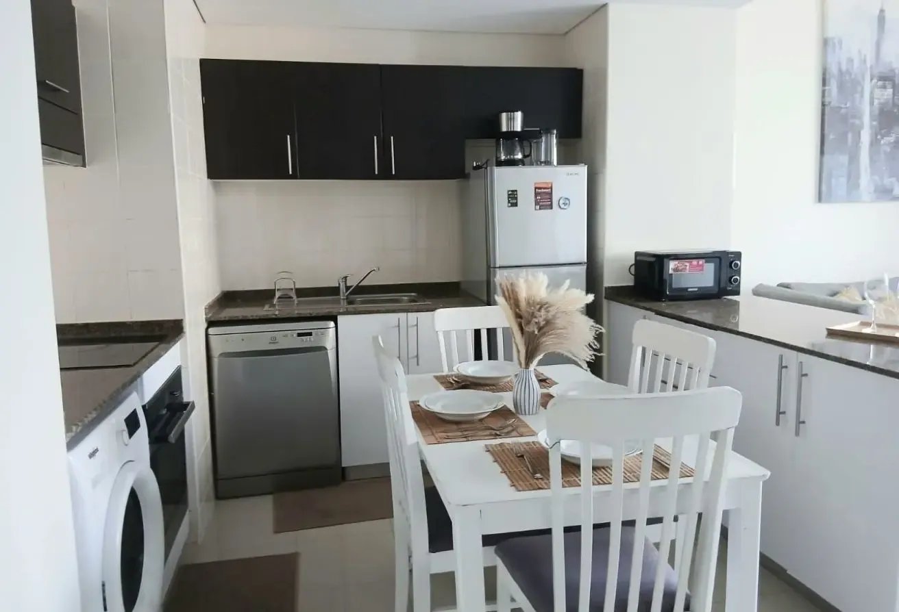 Marina View/ 4 cheques/ Furnished | Bay Central We