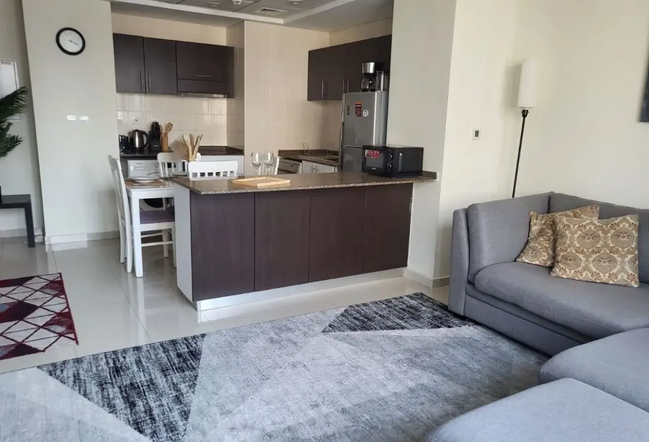Marina View/ 4 cheques/ Furnished | Bay Central We