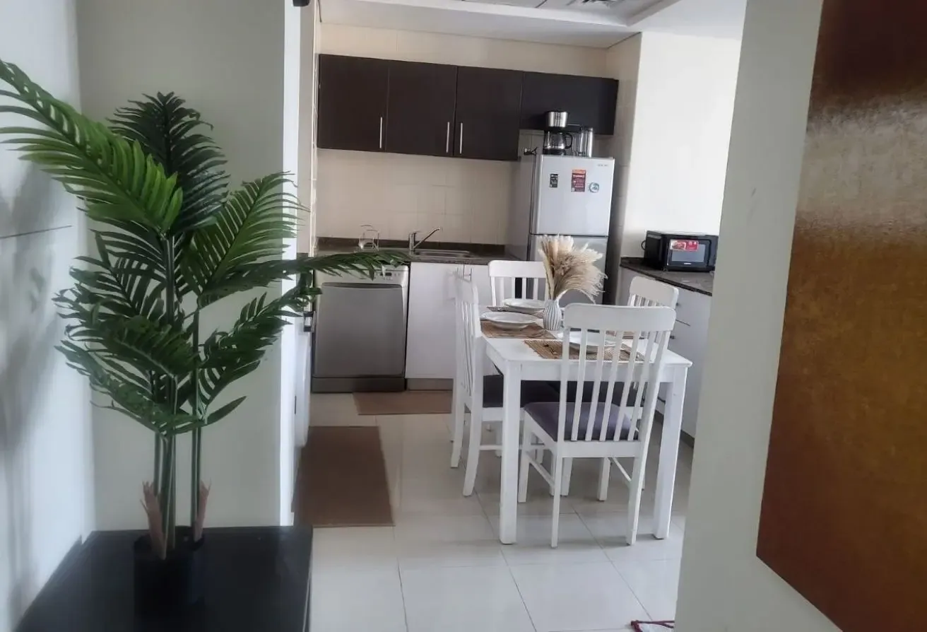 Marina View/ 4 cheques/ Furnished | Bay Central We