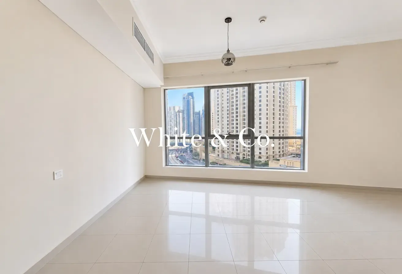 Marina Views | Close to tram | Vacant now