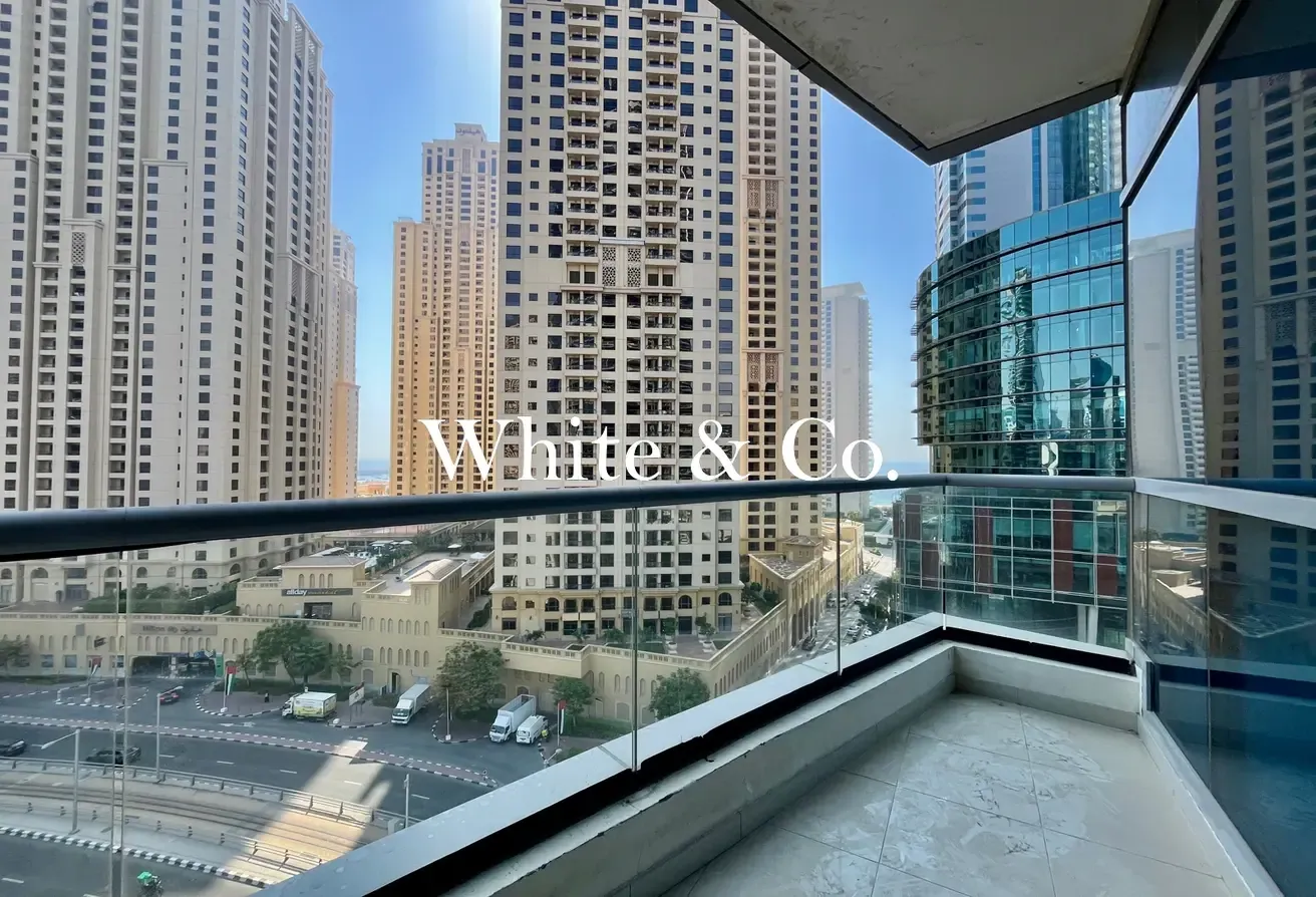 Marina Views | Close to tram | Vacant now