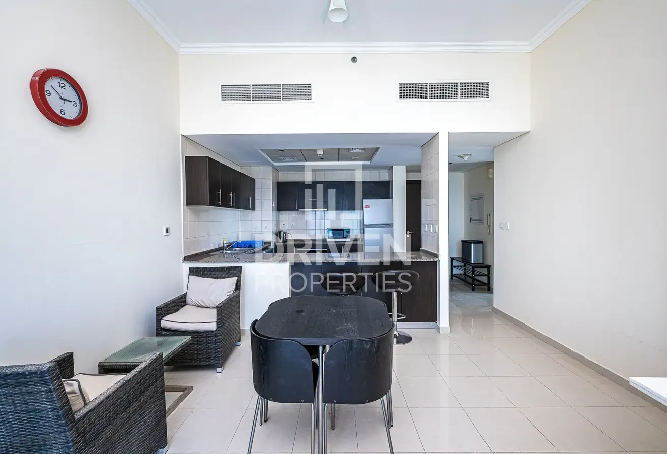 Prestigious Unit | Prime Location | Sea View