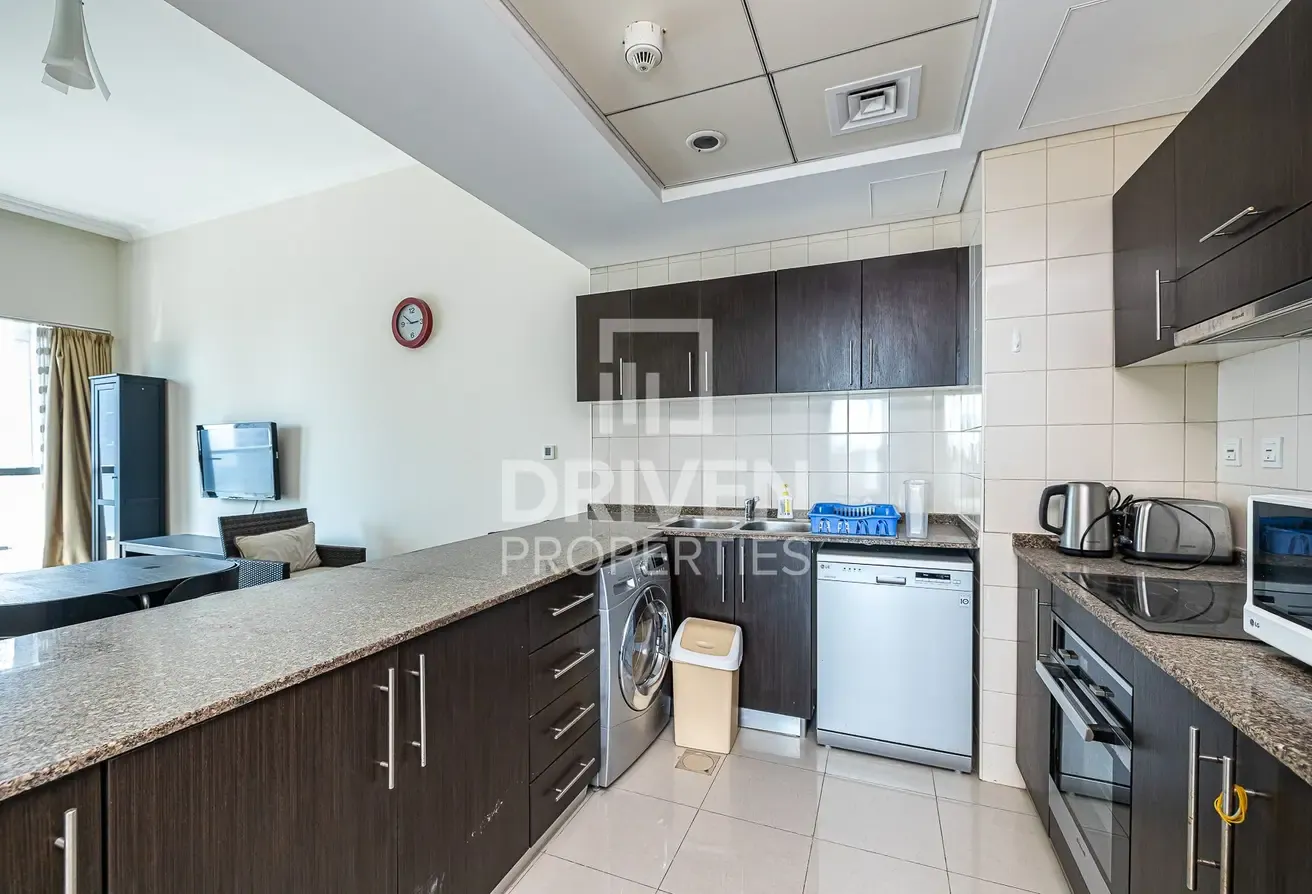 Prestigious Unit | Prime Location | Sea View