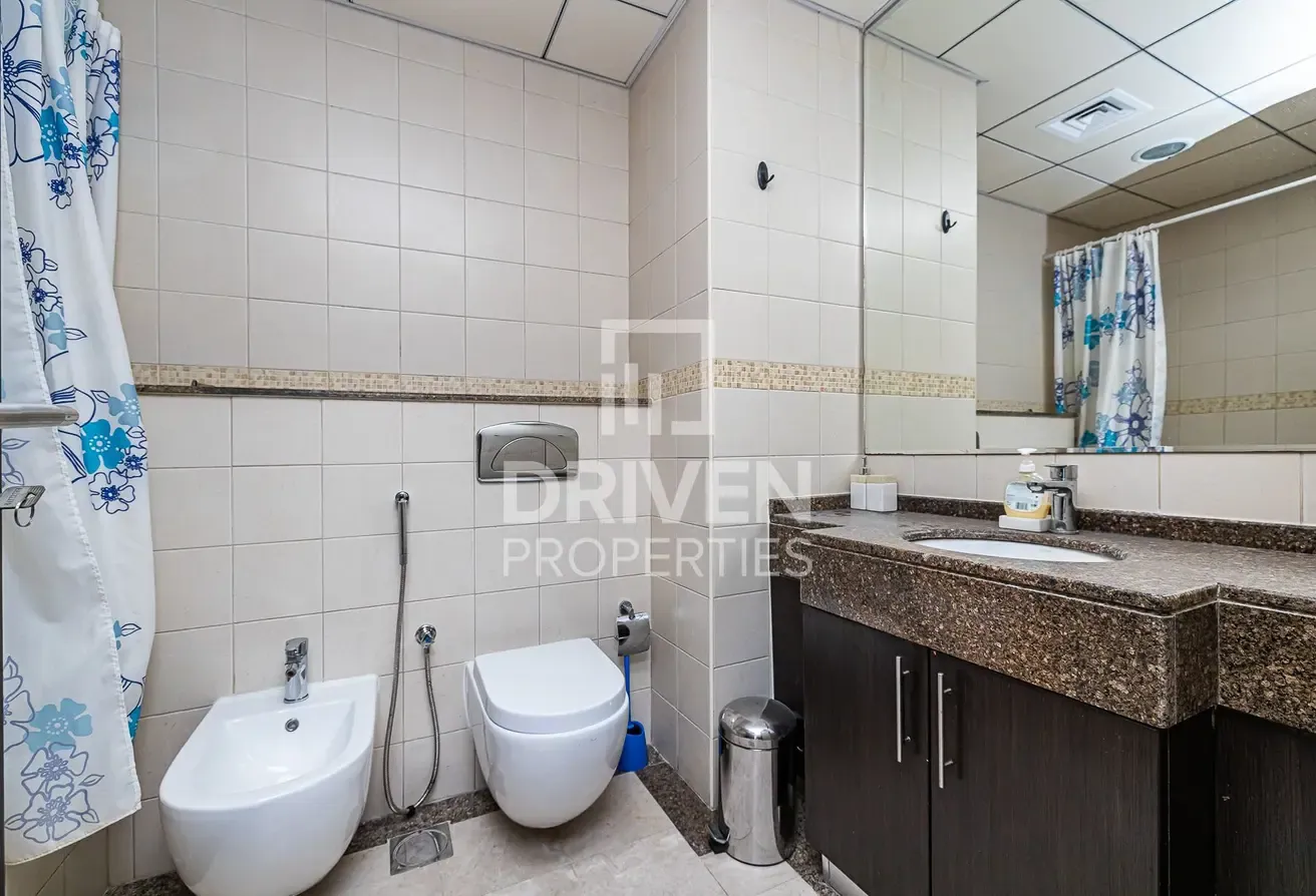 Prestigious Unit | Prime Location | Sea View