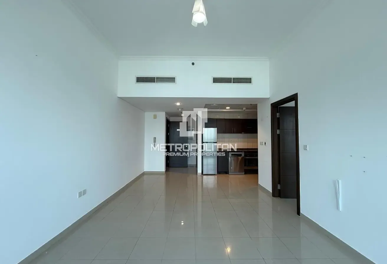 Unfurnished | Steps to Beach | Vacant Now