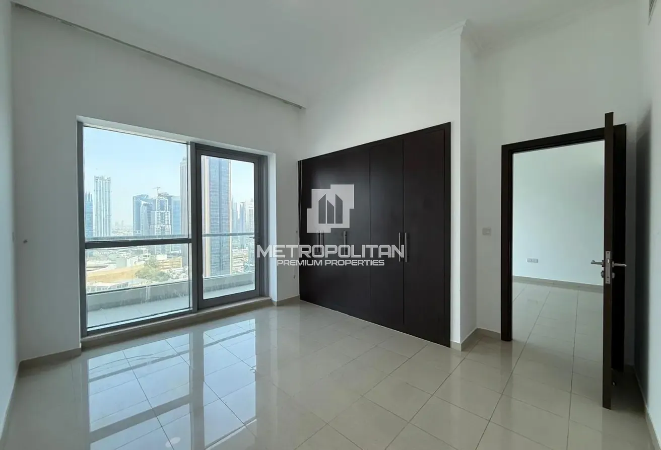 Unfurnished | Steps to Beach | Vacant Now