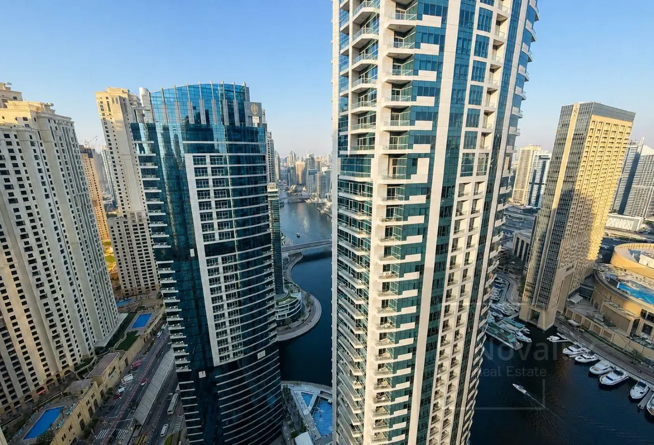 High floor | Marina views | Call today!