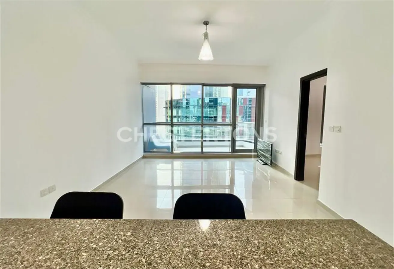 Unfurnished | Middle Floor | Vacant Now