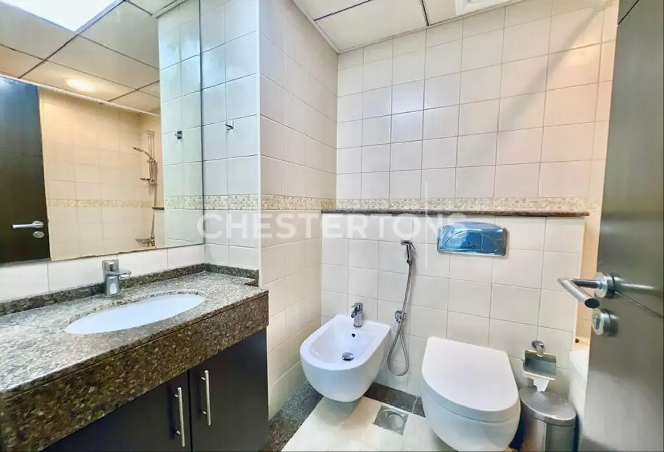 Unfurnished | Middle Floor | Vacant Now