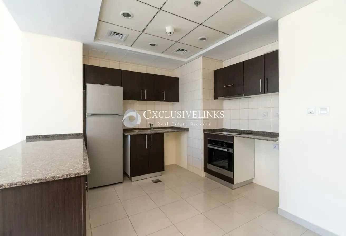 Managed | Fantastic Marina Views | AVAILABLE NOW