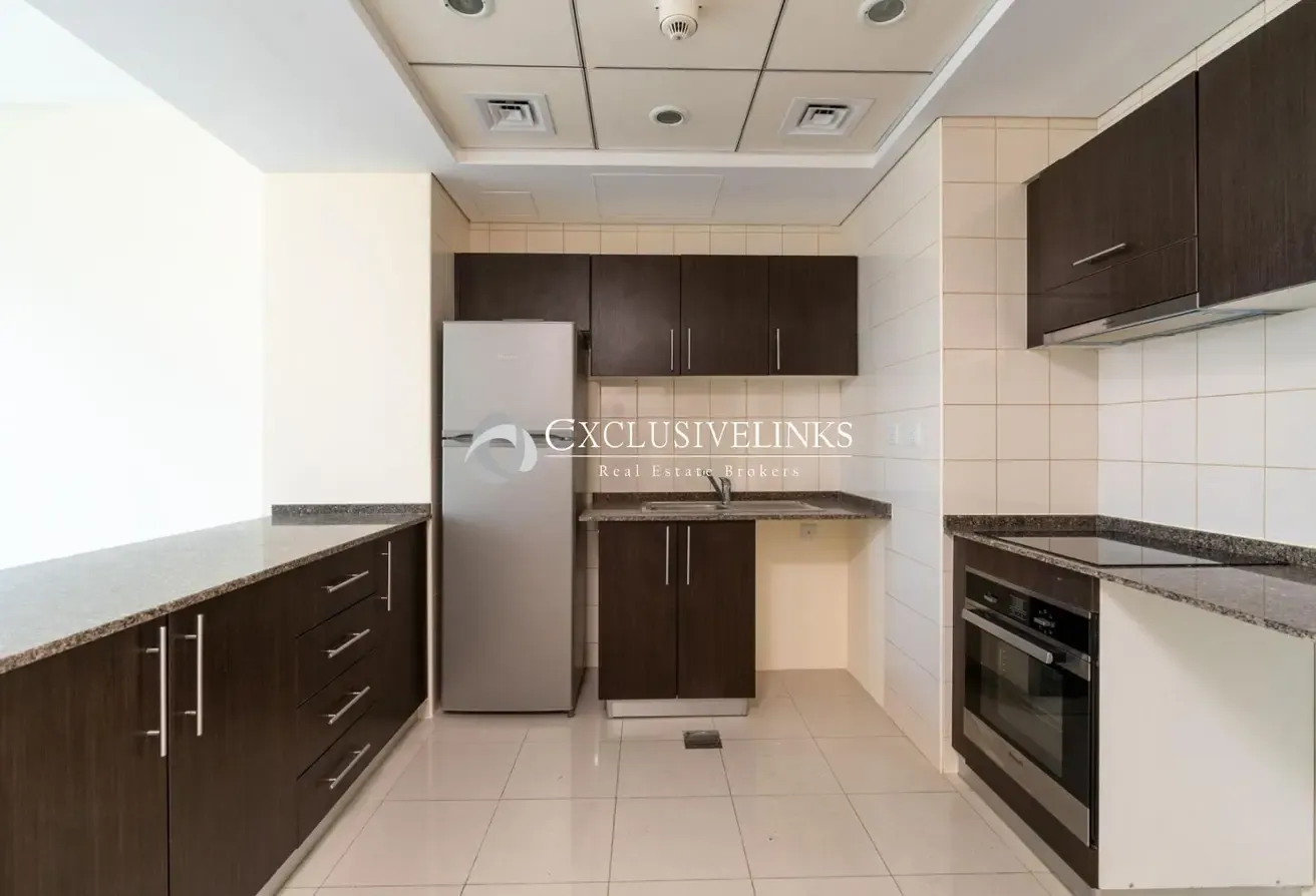 Managed | Fantastic Marina Views | AVAILABLE NOW