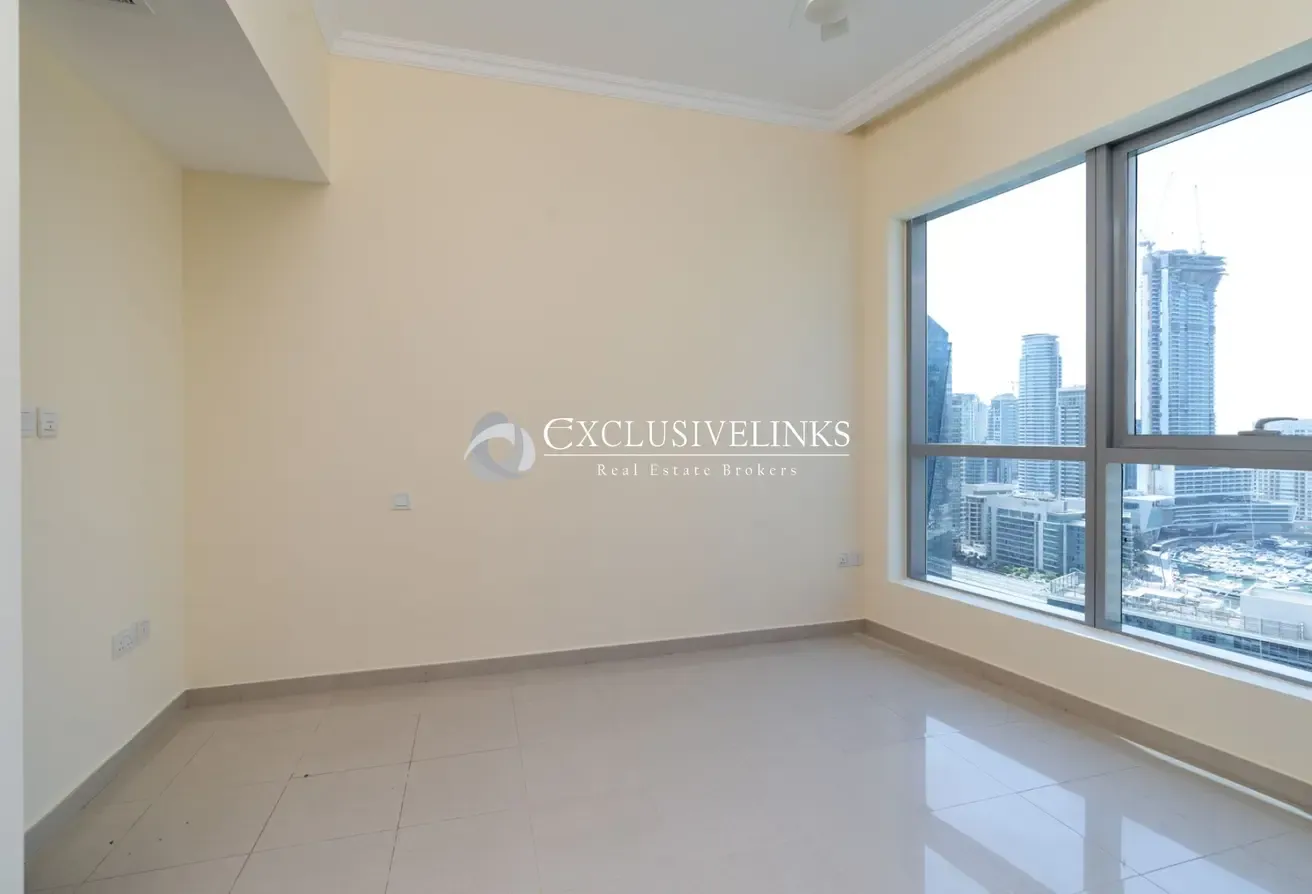 Managed | Fantastic Marina Views | AVAILABLE NOW