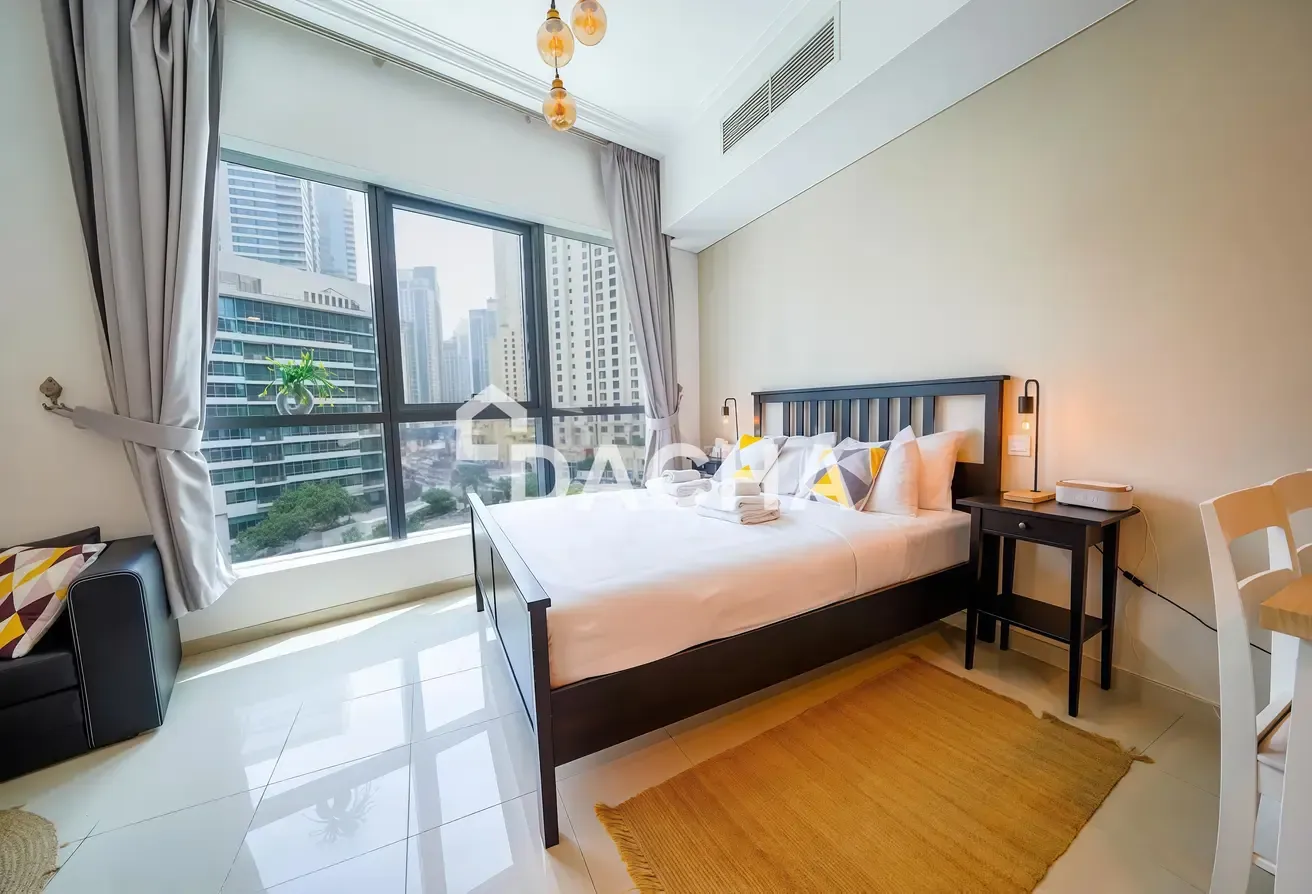 Waterfront Studio | Near Tram | Big Layout