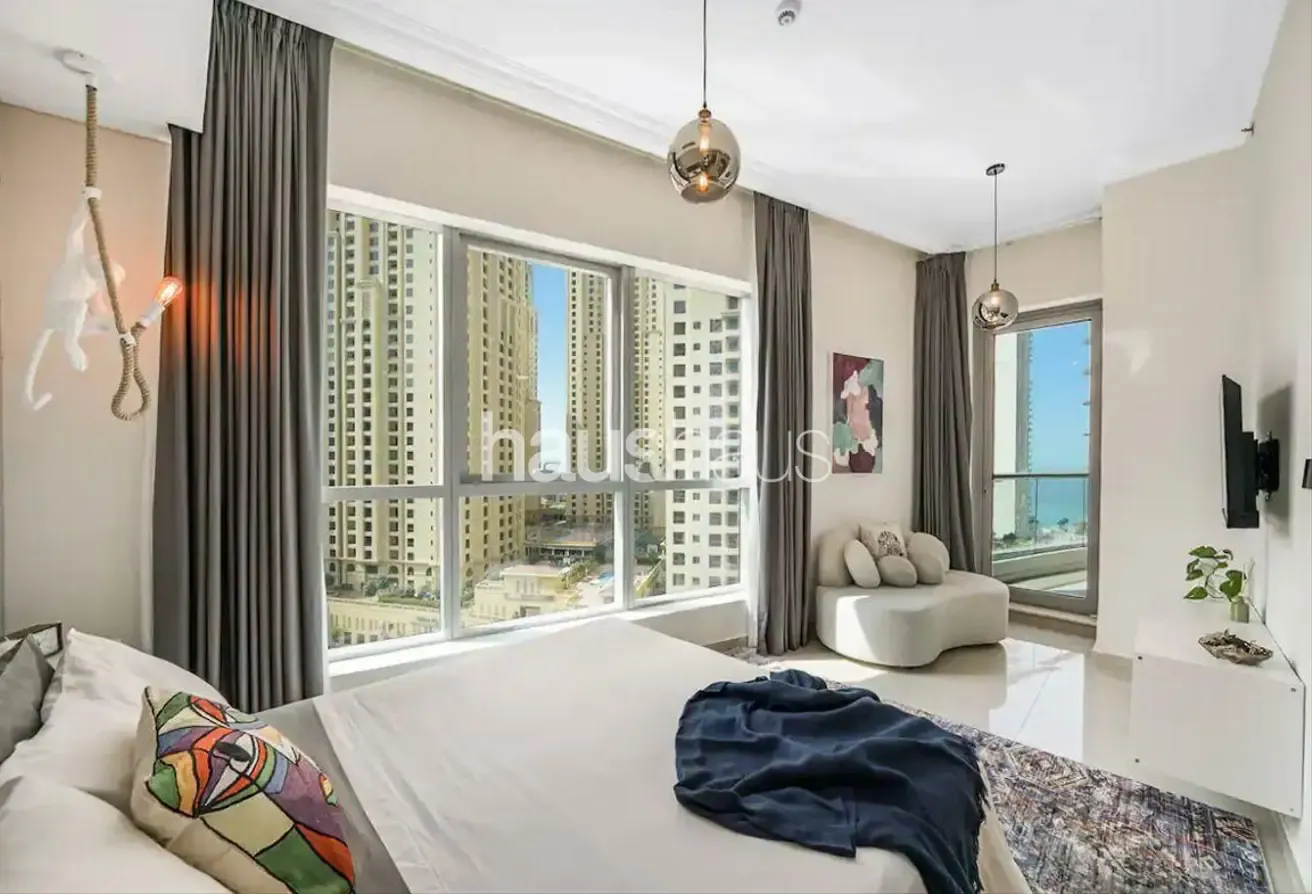 Fully Upgraded | Studio | Furnished