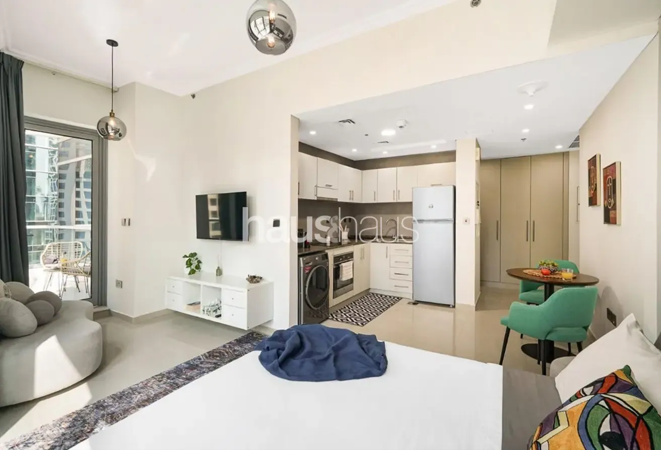 Fully Upgraded | Studio | Furnished
