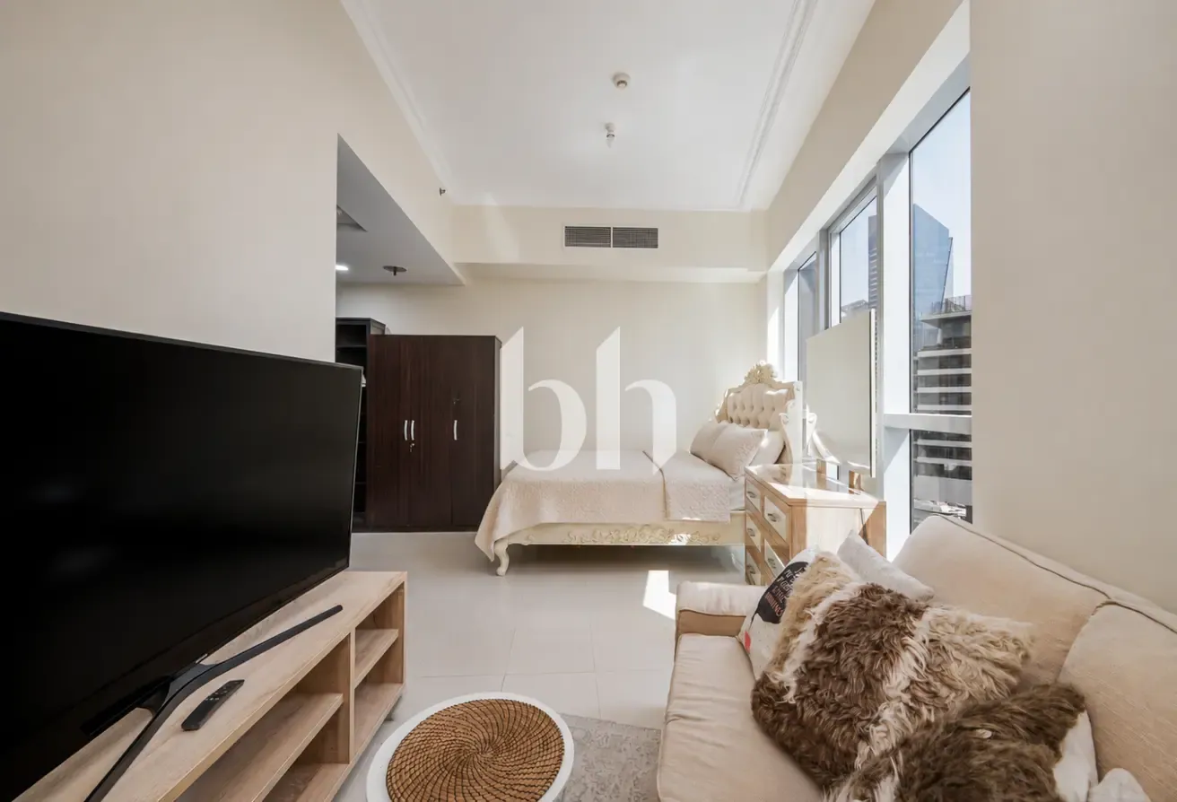 Fully Furnished | Lower Floor | Balcony | Parking
