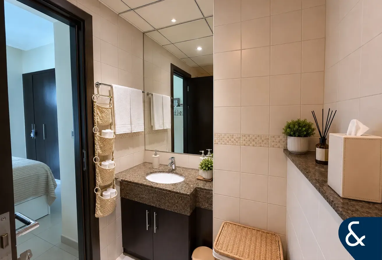 Unfurnished | Marina View | Available Sept