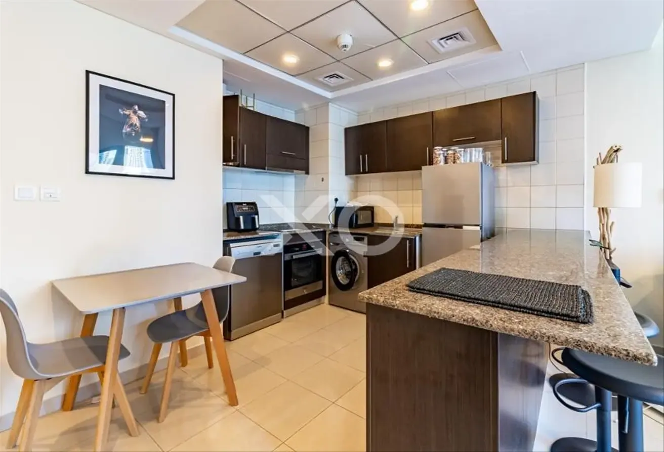 Marina Views | Furnished | Mid Floor