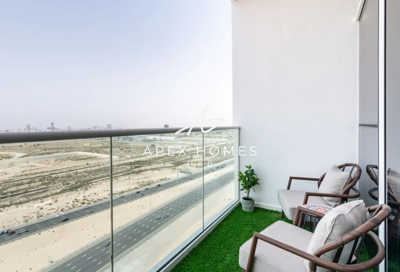 Vacant | Luxury Furnished | Spacious Layout