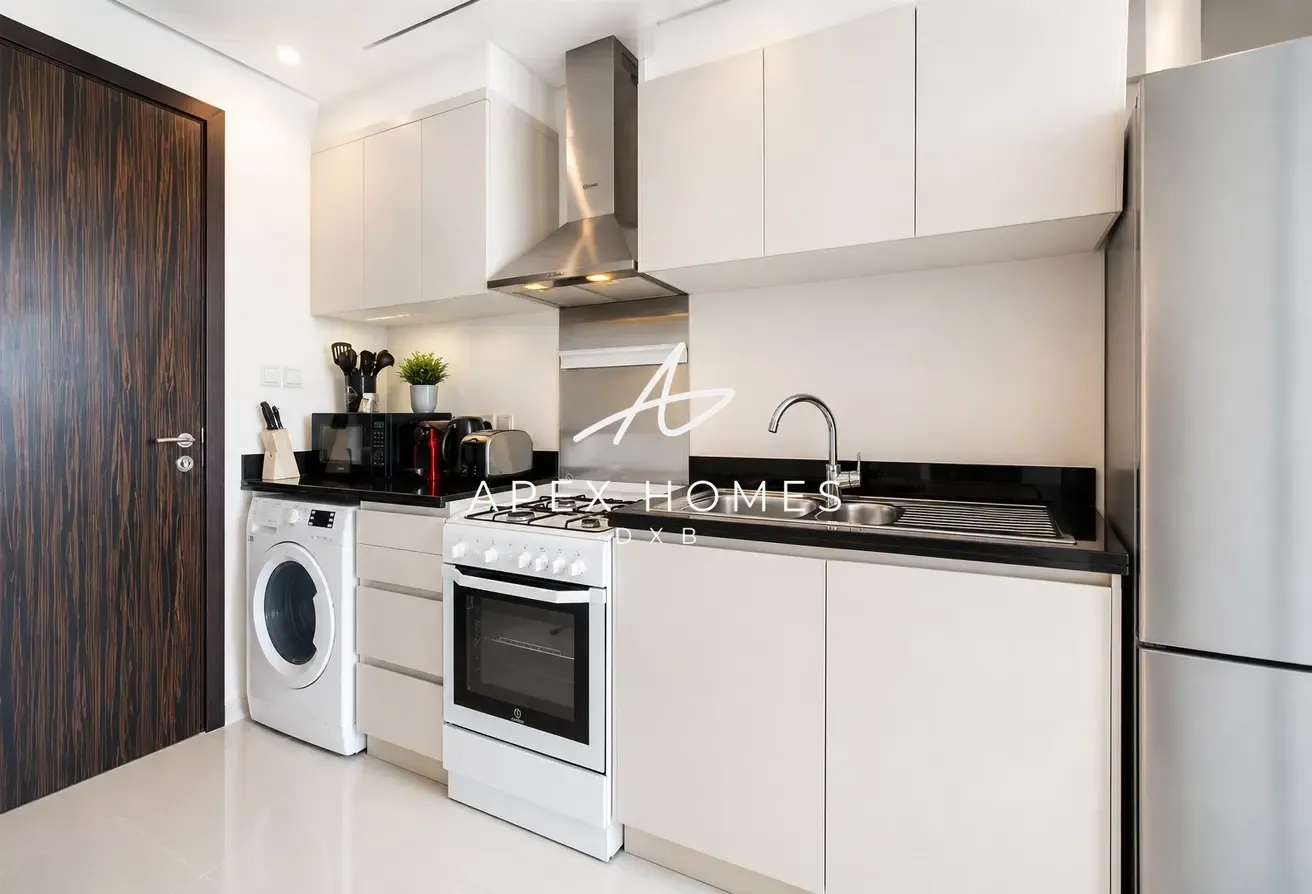 Vacant | Luxury Furnished | Spacious Layout