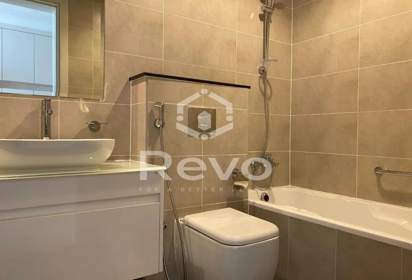 Fully Furnished | Golf View | 12 Cheques