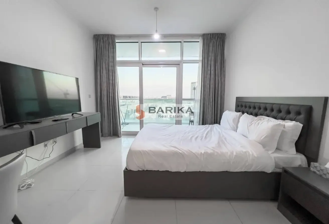 Affordable Luxury Studio | Carson B | Carson B