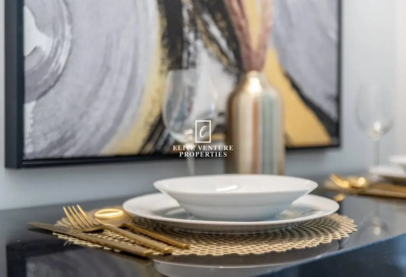 ALL BILLS INCLUDED | FULLY FURNISHED | HIGH FLOOR