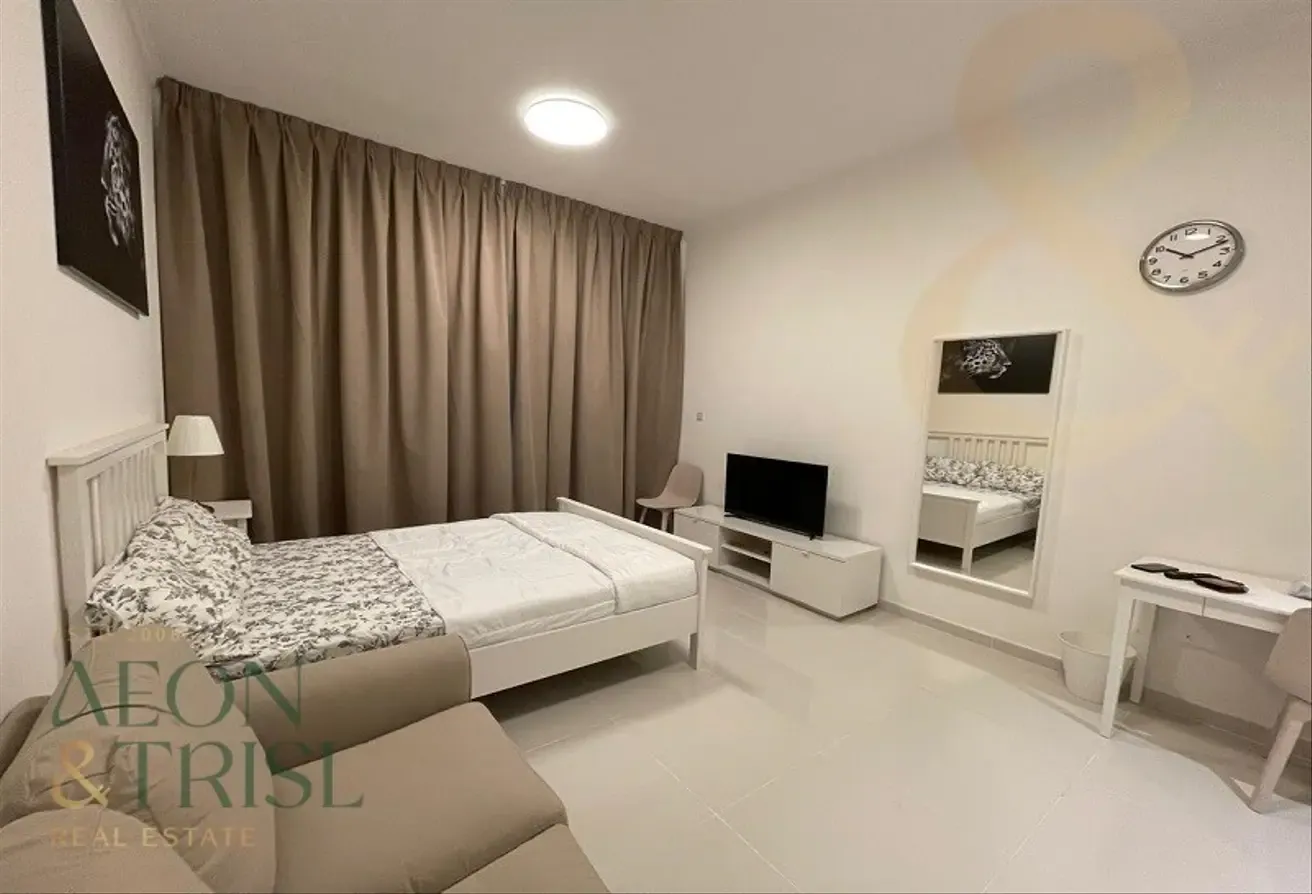 Fully Furnished | Golf Course View | High Floor