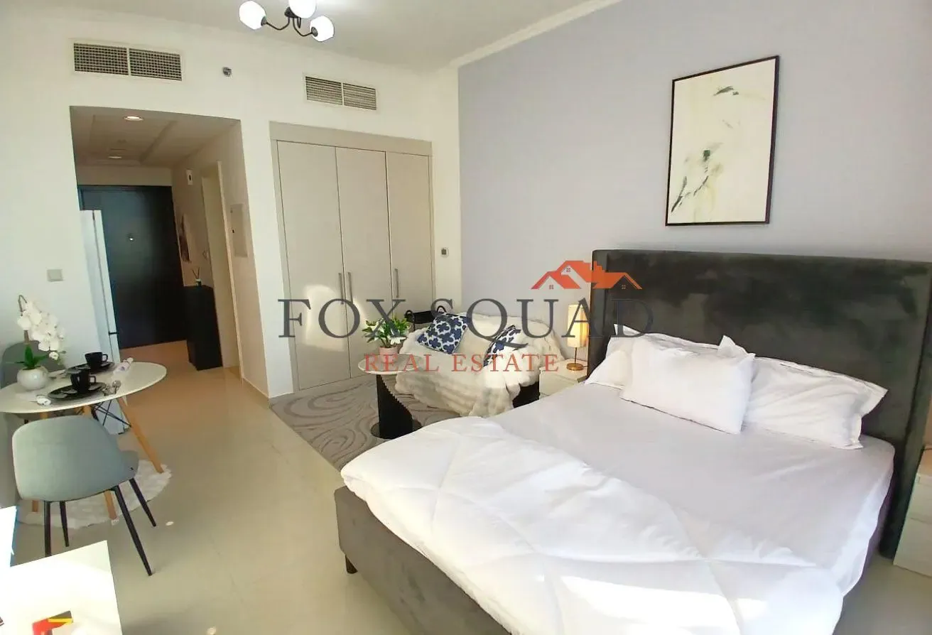 WELL FURNISHED | READY TO MOVE | OPEN VIEW | HIGH