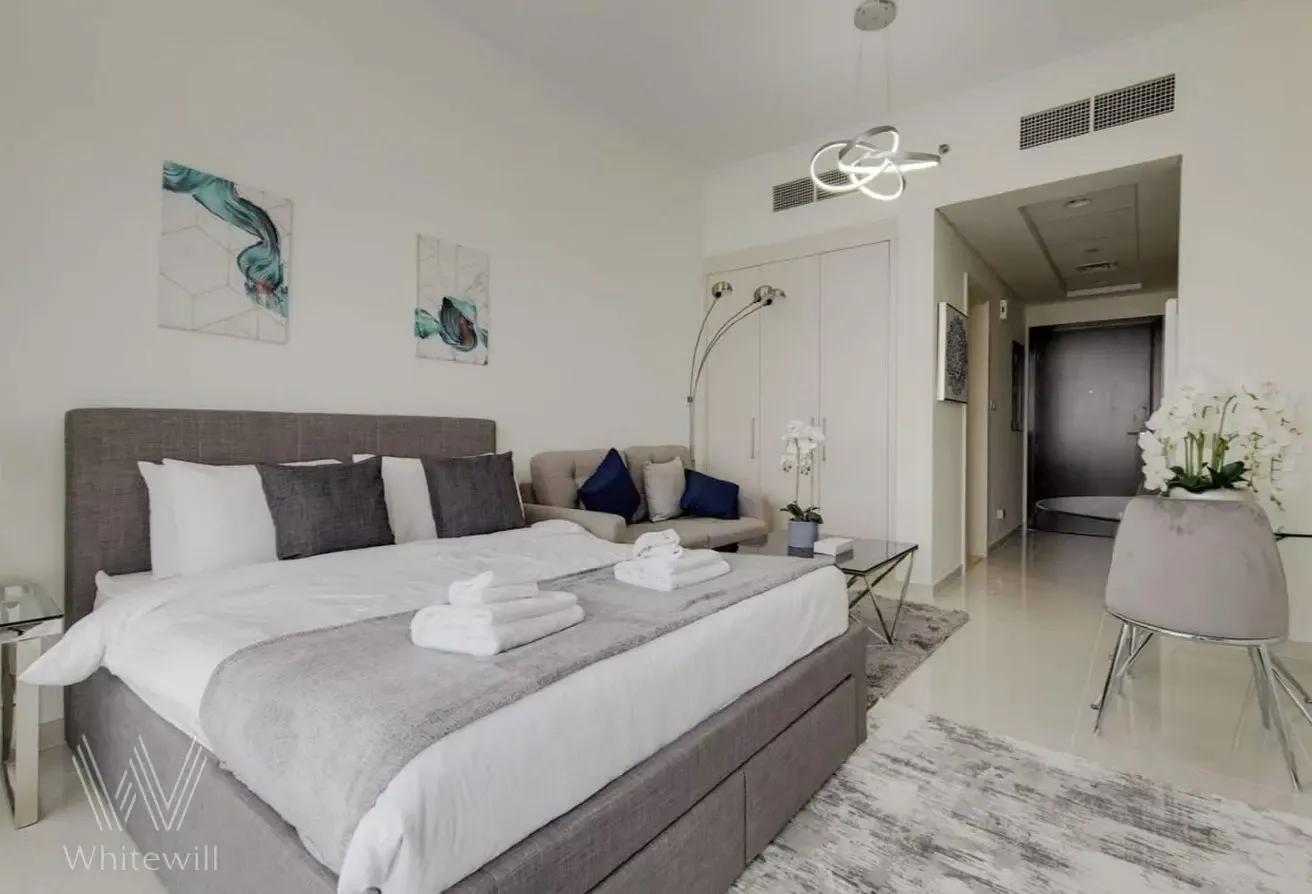 Golf Course View | High Floor | Fully Furnished