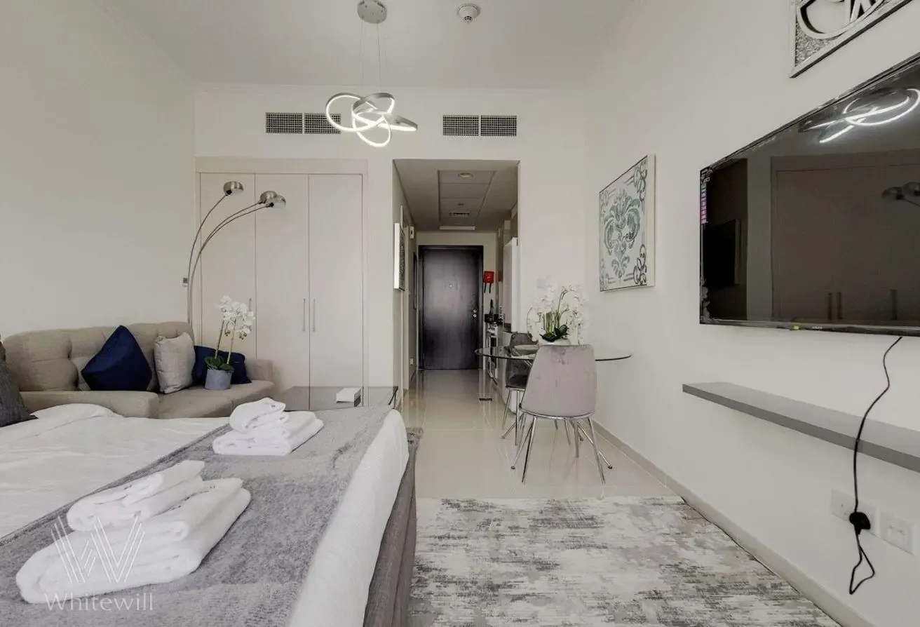 Golf Course View | High Floor | Fully Furnished