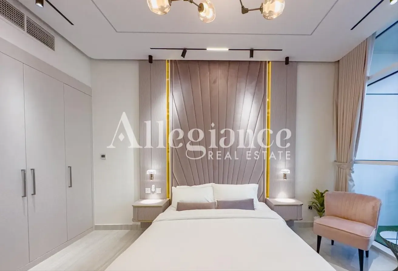 High Floor | Golf View | Upgraded Furnished